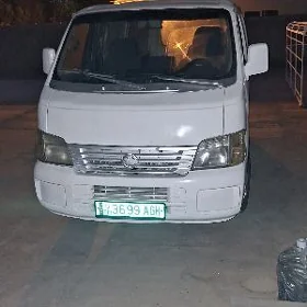 Nissan Urvan 2003