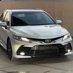 Toyota Camry 2023