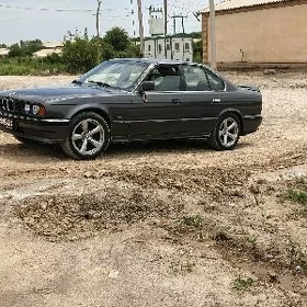 BMW 520 1990