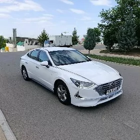 Hyundai Sonata 2022