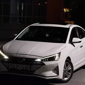 Hyundai Elantra 2020