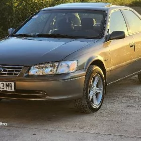 Toyota Camry 2000