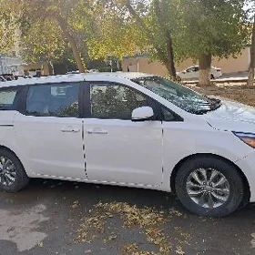 Kia Sedona 2021