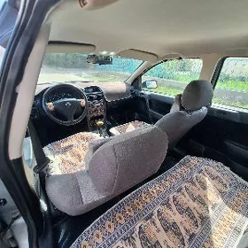 Opel Astra 2000