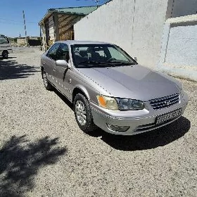 Toyota Camry 1999