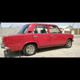 Lada 2104 1985