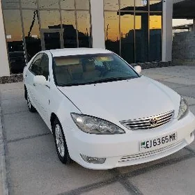 Toyota Camry 2004