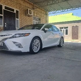 Toyota Camry 2020