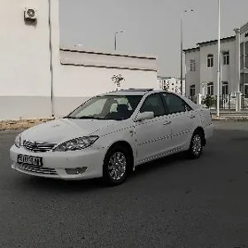 Toyota Camry 2004