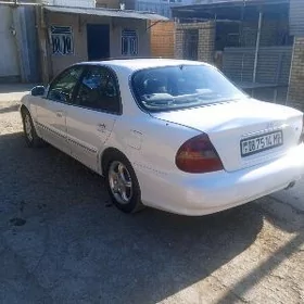 Hyundai Sonata 1998