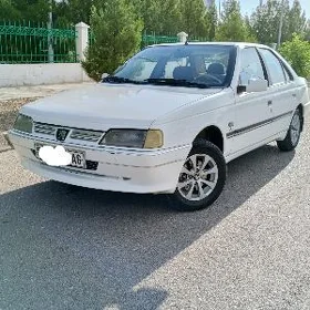 Peugeot 405 2012