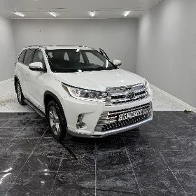 Toyota Highlander 2019
