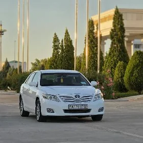 Toyota Camry 2011