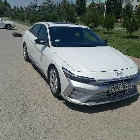 Hyundai Elantra 2025