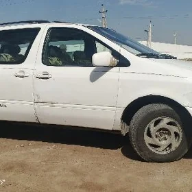Toyota Sienna 2002