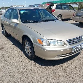 Toyota Camry 2000