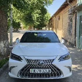 Lexus ES 350 2020