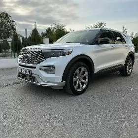 Ford Explorer 2022