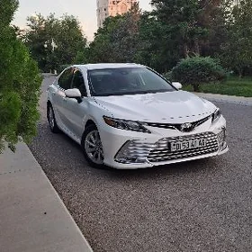 Toyota Camry 2023