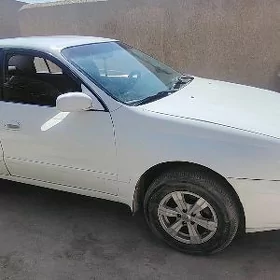 Toyota Corona 1992