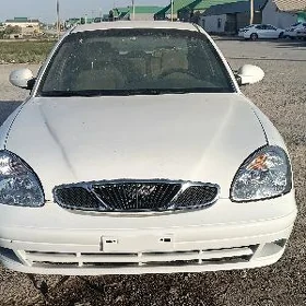 Daewoo Nubira 2000