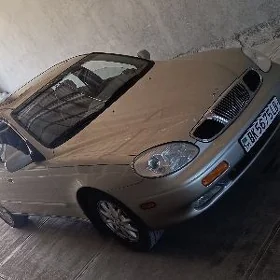 Daewoo Leganza 1999