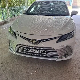 Toyota Camry 2018
