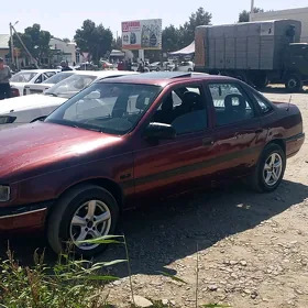 Opel Vectra 1989