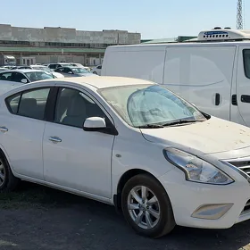 Nissan Sunny 2023