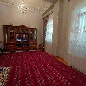 Нефтегаз  3 комн 3 этаж 120 м2