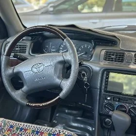 Toyota Camry 2000