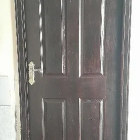 öýiñ içgi gapysy