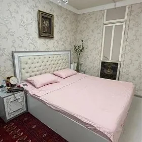 11 мкр 2 ком 4/4 этаж