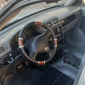 Opel Vectra 1989