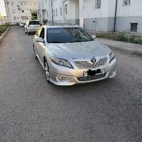 Toyota Camry 2011