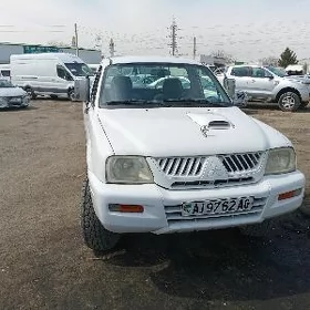 Mitsubishi L200 2006
