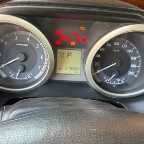 Toyota Land Cruiser Prado 2011