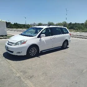 Toyota Sienna 2006