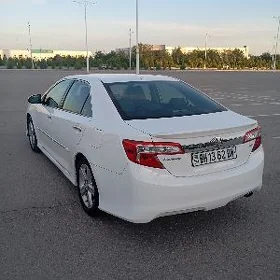 Toyota Camry 2014