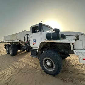 Ural 5557 2011