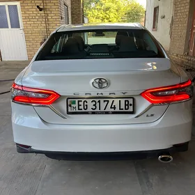 Toyota Camry 2023