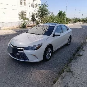 Toyota Camry 2017