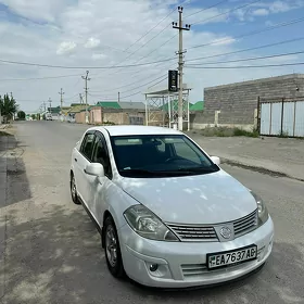 Nissan Versa 2009