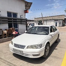 Toyota Camry 1999