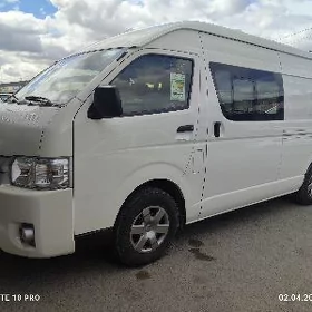 Toyota Hiace 2026