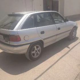 Opel Astra 1992