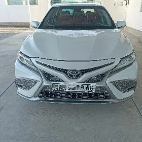 Toyota Camry 2020