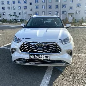 Toyota Highlander 2021