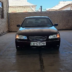 Toyota Camry 2001