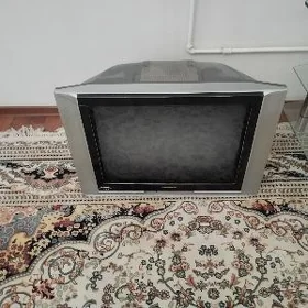 Telewizor we podistawka